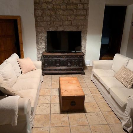 Masia Cal Millas - Turisme Rural Castellfullit de Riubregos Esterno foto
